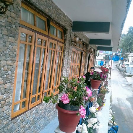 Ajit Homestay, Darjeeling Дарджилинг Екстериор снимка