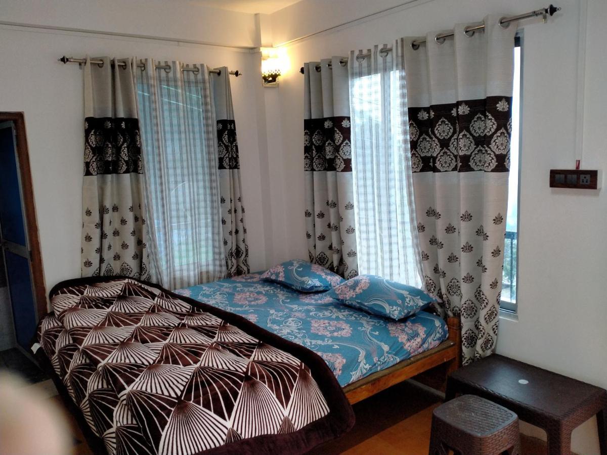 Ajit Homestay, Darjeeling Дарджилинг Екстериор снимка