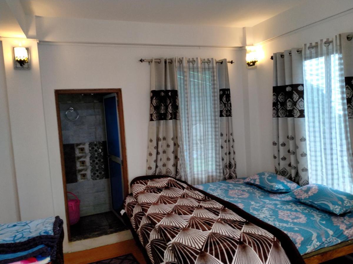 Ajit Homestay, Darjeeling Дарджилинг Екстериор снимка